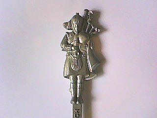 100 Pipers